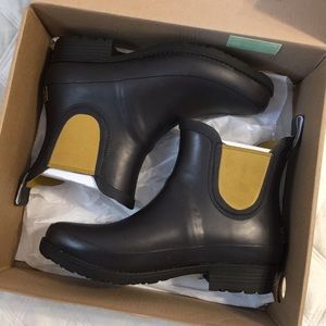 BNIB L.L. Bean Ankle Rain Boots (Wellies)